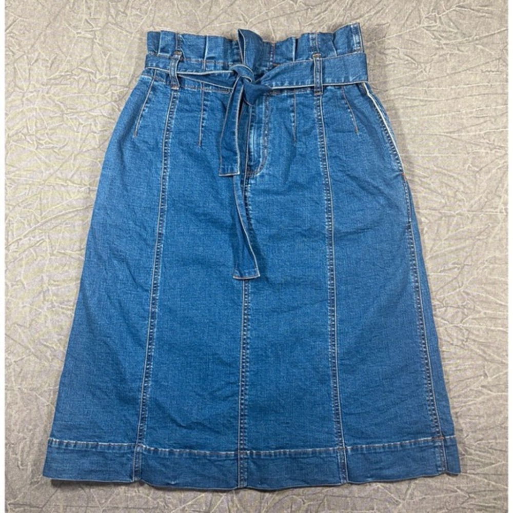 Madewell Belted A-Line High Rise Denim Midi Skirt. Size 4